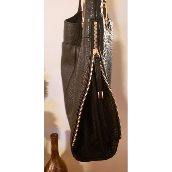 ⭐SALE⭐ Vince Camuto Lamb Leather Handbag - Picture 2 of 5